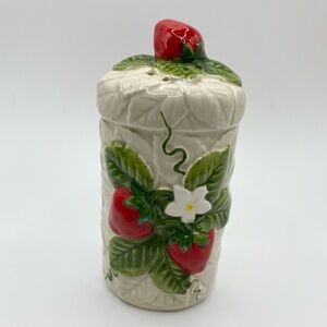 Vintage Sears & Roebuck Ceramic Strawberry Fields Salt/Pepper Shaker Japan